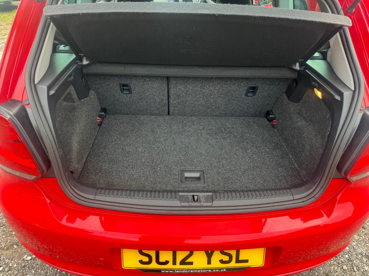 Used Volkswagen Polo 2012 for sale - 76233857: Photo 4