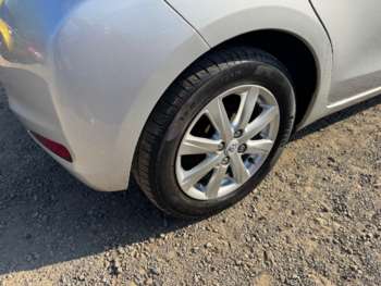 Used Toyota Yaris 2013 for sale - 74278795: Photo