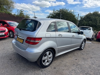 Used Mercedes-Benz B Class 2011 for sale - 79448148: Photo