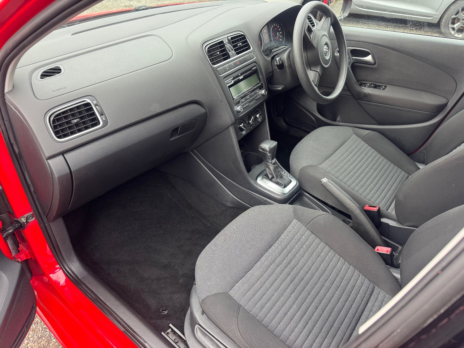 Used Volkswagen Polo 2010 for sale - 77364074: Photo 7