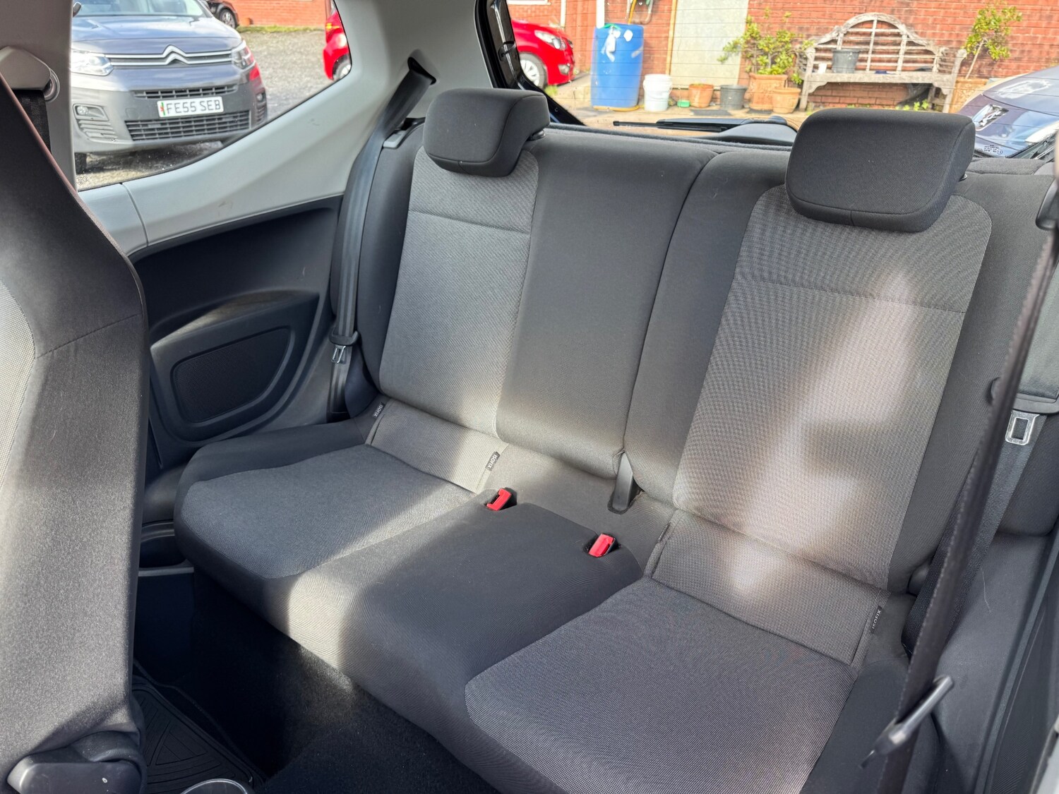 Used Volkswagen up! 2014 for sale - 76374828: Photo 4