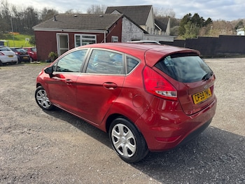 Used Ford Fiesta 2010 for sale - 77675422: Photo