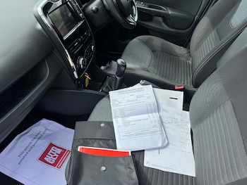 Used Renault Clio 2015 for sale - 78508423: Photo