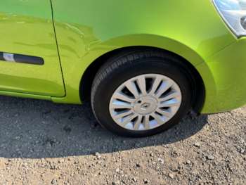 Used Renault Clio 2010 for sale - 74342685: Photo