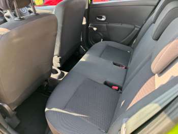 Used Renault Clio 2010 for sale - 74342685: Photo