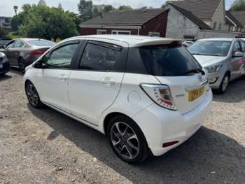 Used Toyota Yaris 2014 for sale - 73911928: Photo