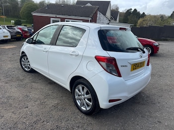 Used Toyota Yaris 2014 for sale - 78176174: Photo