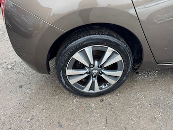 Used Nissan Leaf 2017 for sale - 78097685: Photo