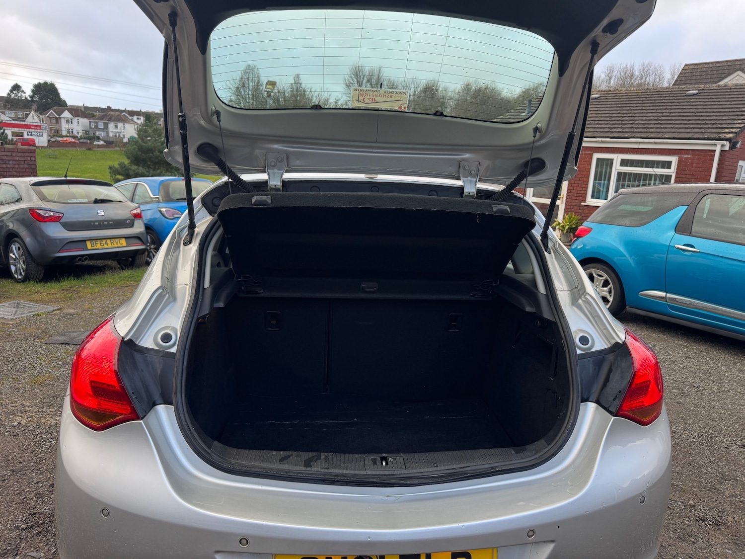 Used Vauxhall Astra 2011 for sale - 77324708: Photo 6