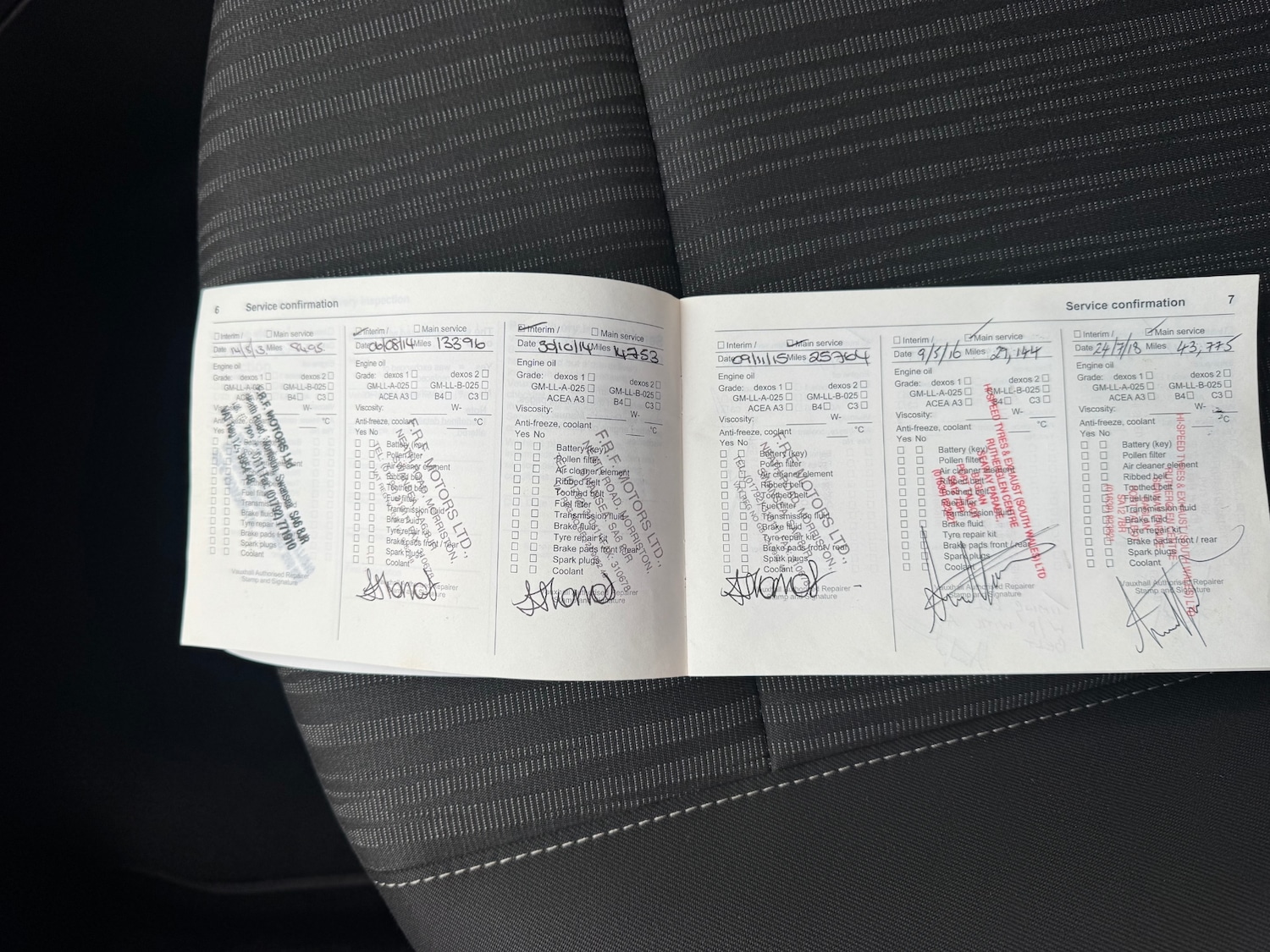 Used Vauxhall Astra 2011 for sale - 77324708: Photo 8