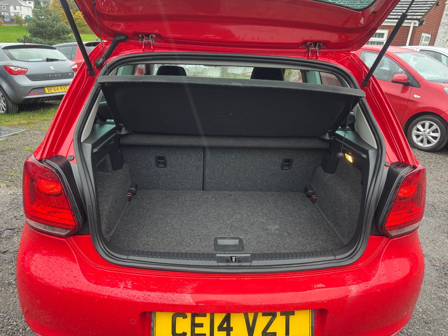 Used Volkswagen Polo 2014 for sale - 76506283: Photo 4