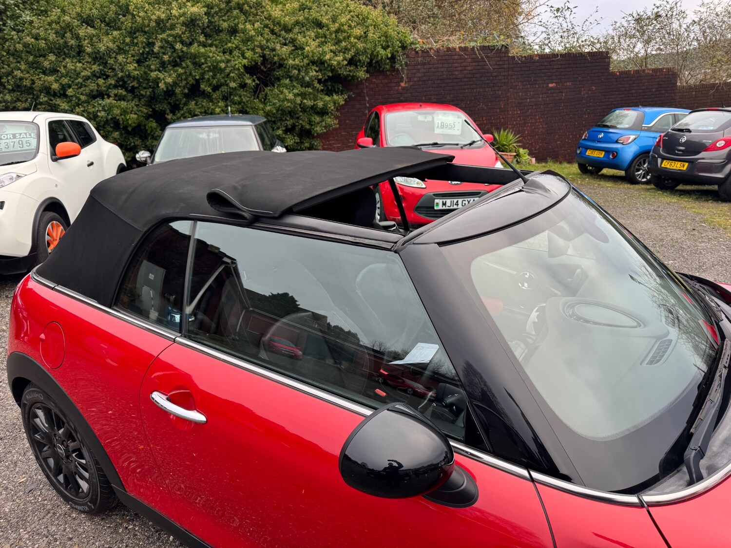 Used MINI Convertible 2016 for sale - 76809434: Photo 10