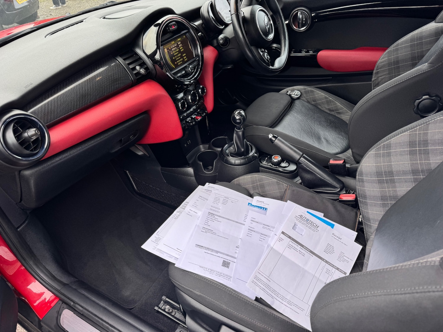 Used MINI Convertible 2016 for sale - 76809434: Photo 11