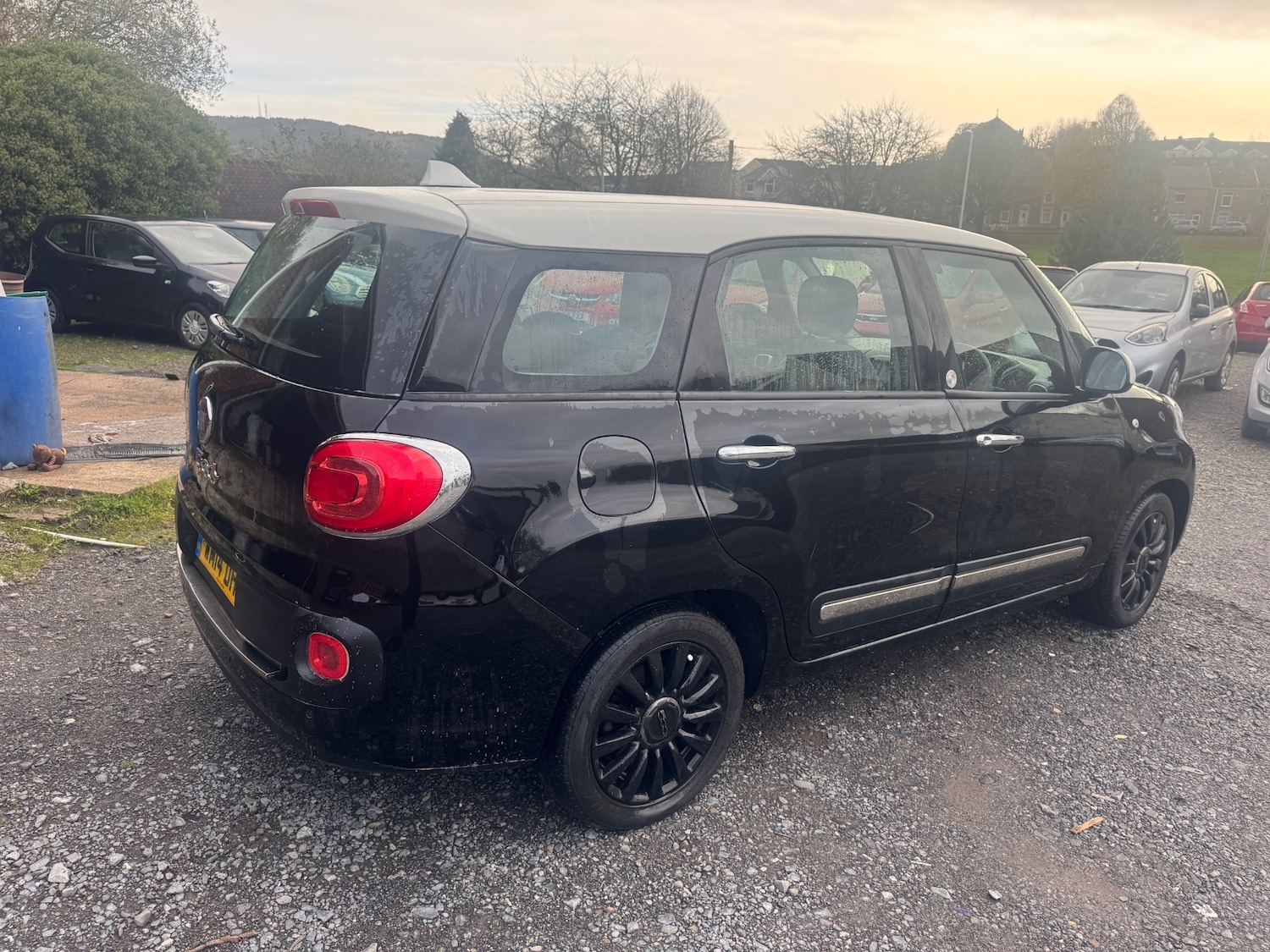 Used Fiat 500L 2014 for sale - 76566360: Photo 2