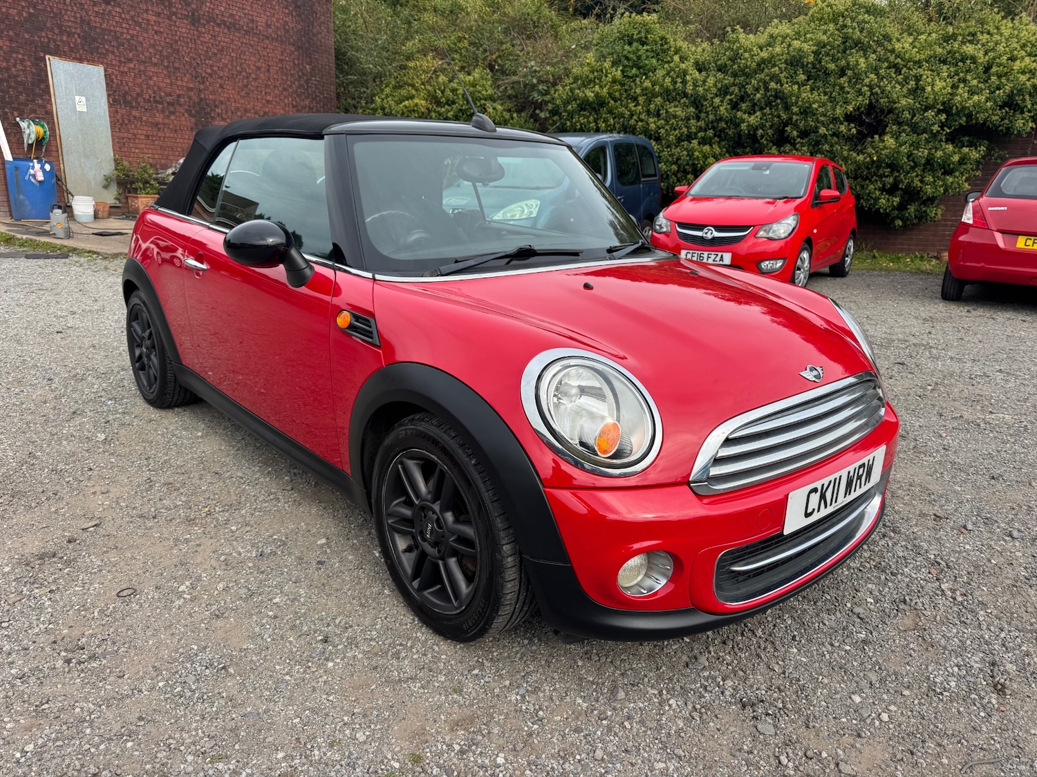 Used MINI Convertible 2011 for sale - 76144168: Photo 1