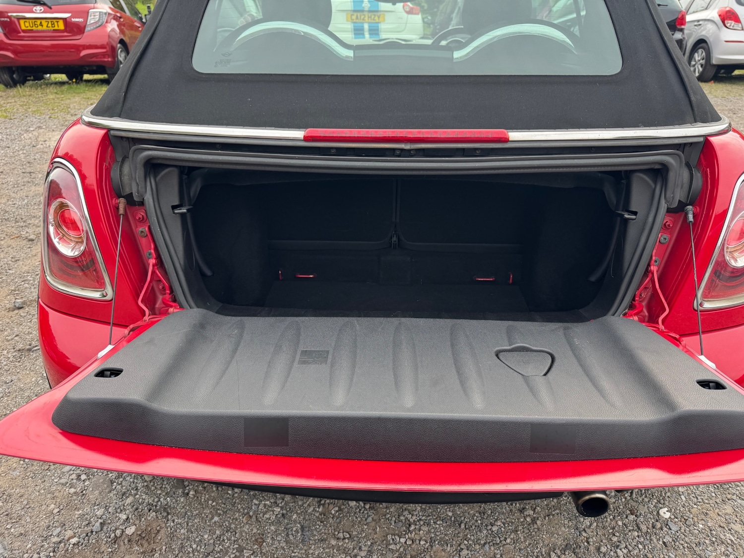 Used MINI Convertible 2011 for sale - 76144168: Photo 5