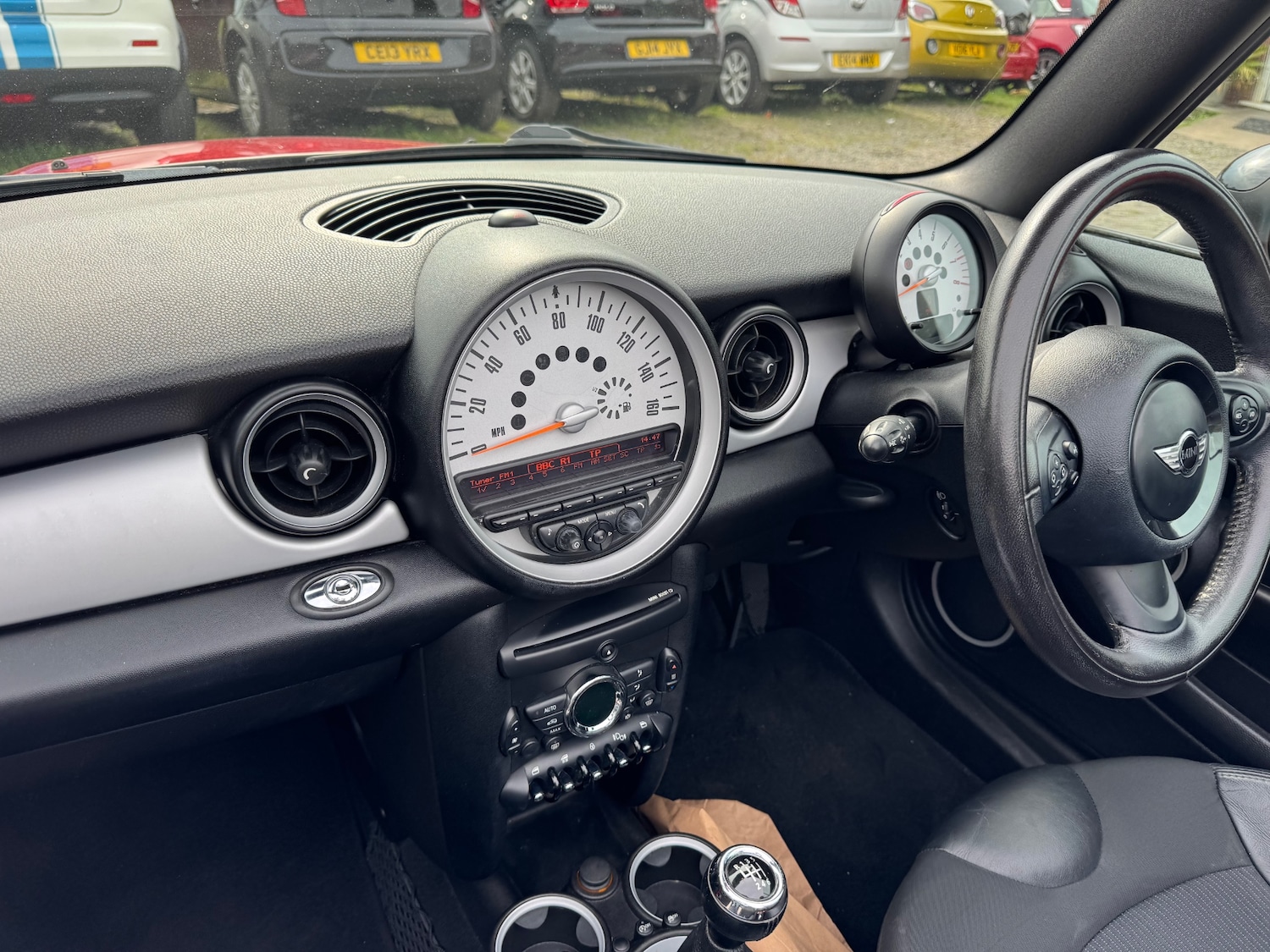 Used MINI Convertible 2011 for sale - 76144168: Photo 6