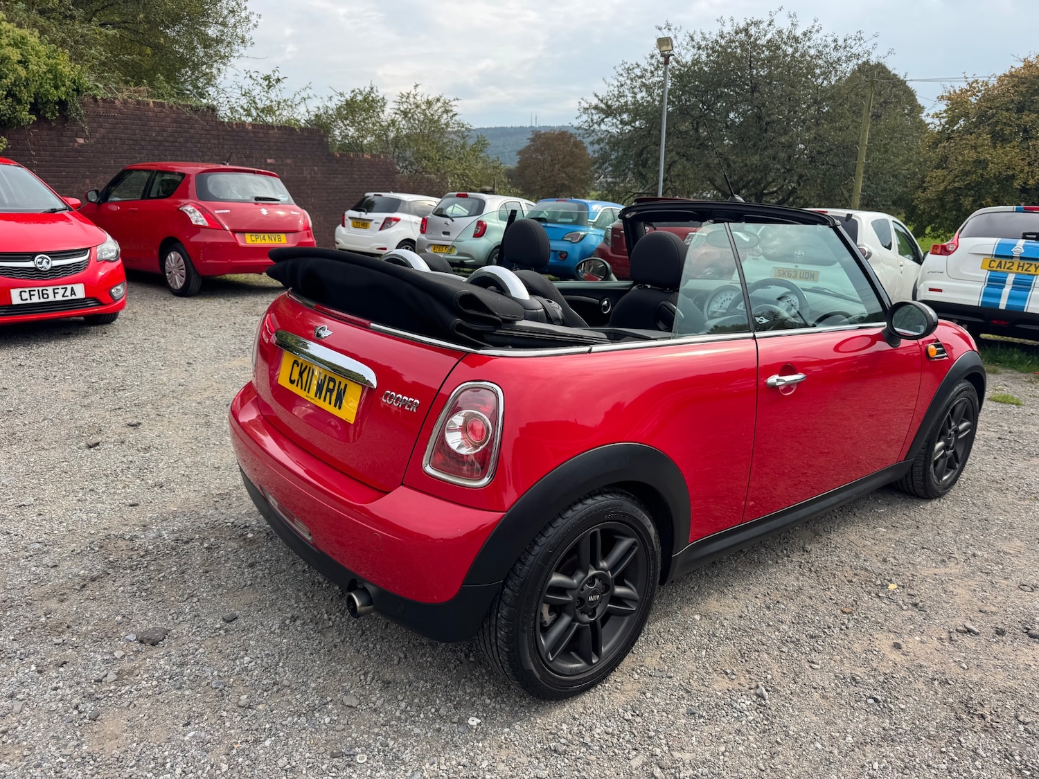 Used MINI Convertible 2011 for sale - 76144168: Photo 8
