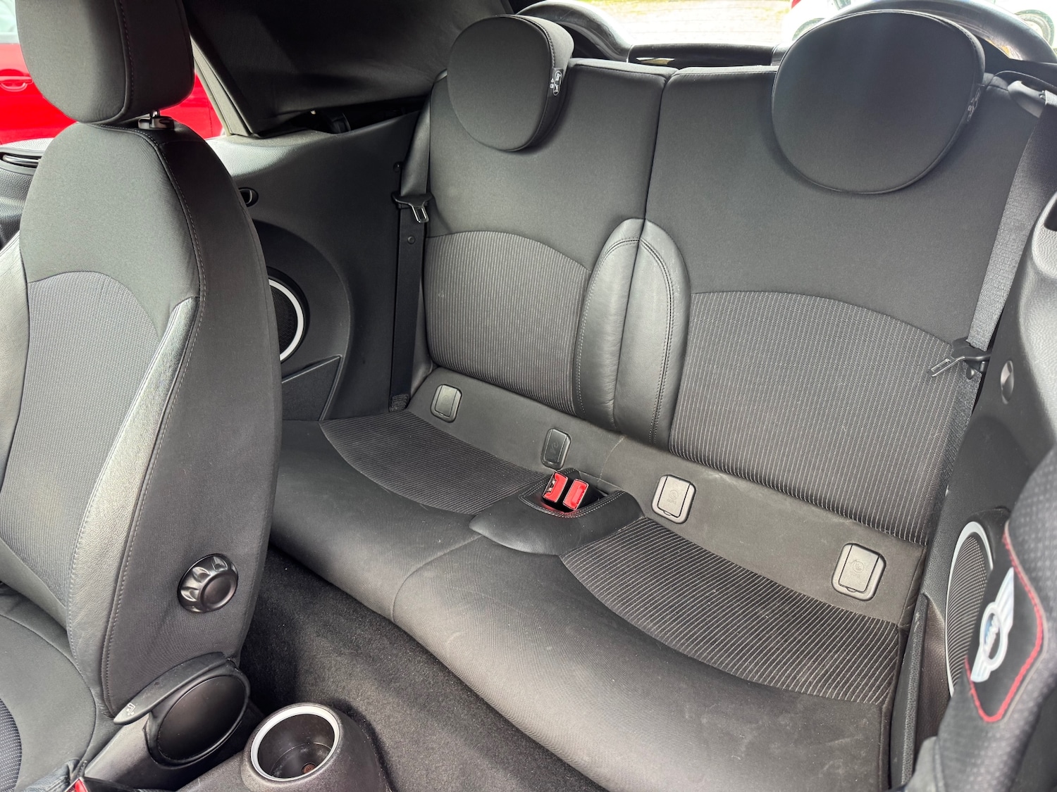 Used MINI Convertible 2011 for sale - 76144168: Photo 9