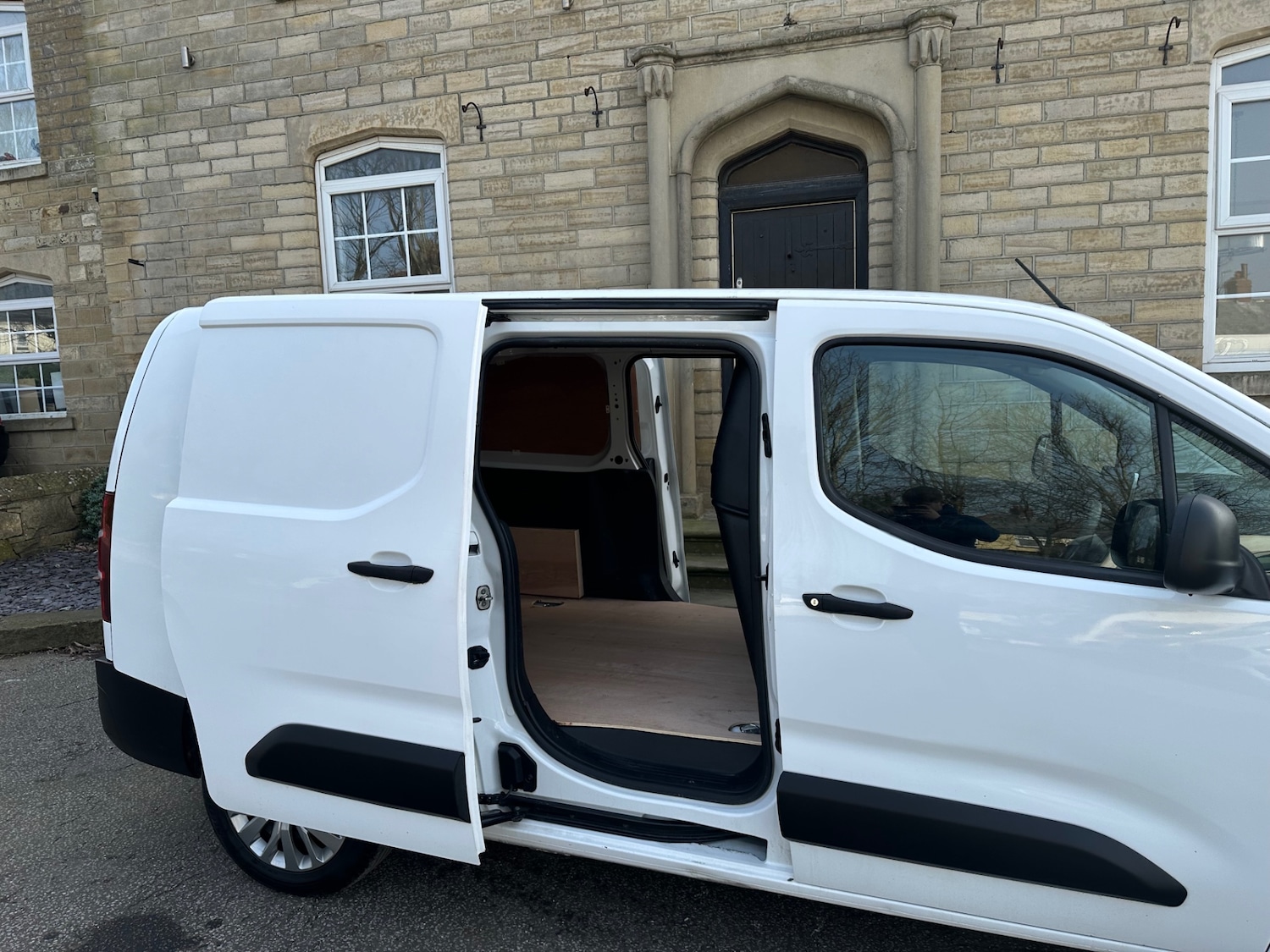 Used Peugeot Partner 2019 for sale - 77829975: Photo 17