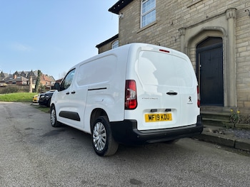 Used Peugeot Partner 2019 for sale - 77829975: Photo