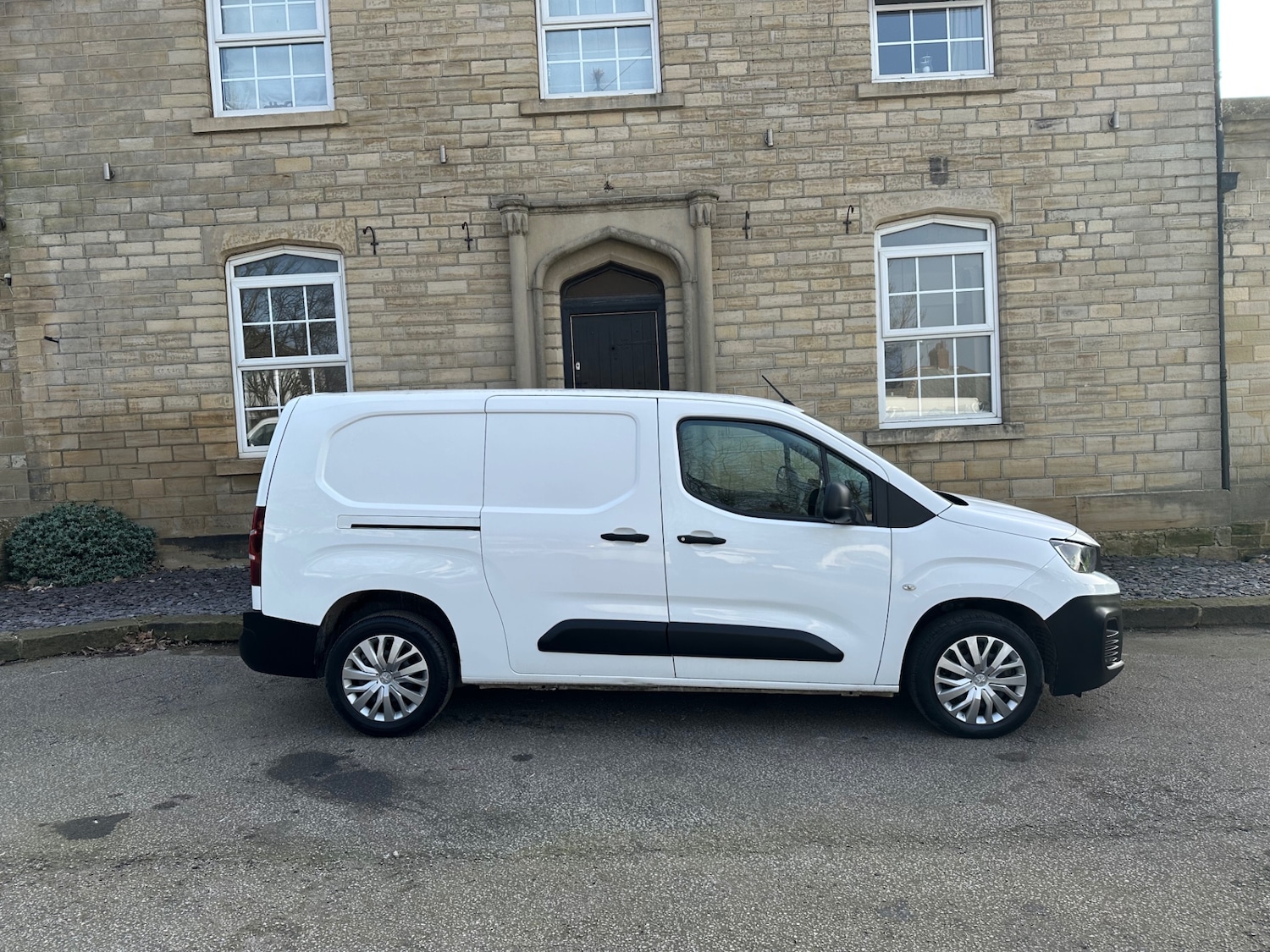 Used Peugeot Partner 2019 for sale - 77829975: Photo 5