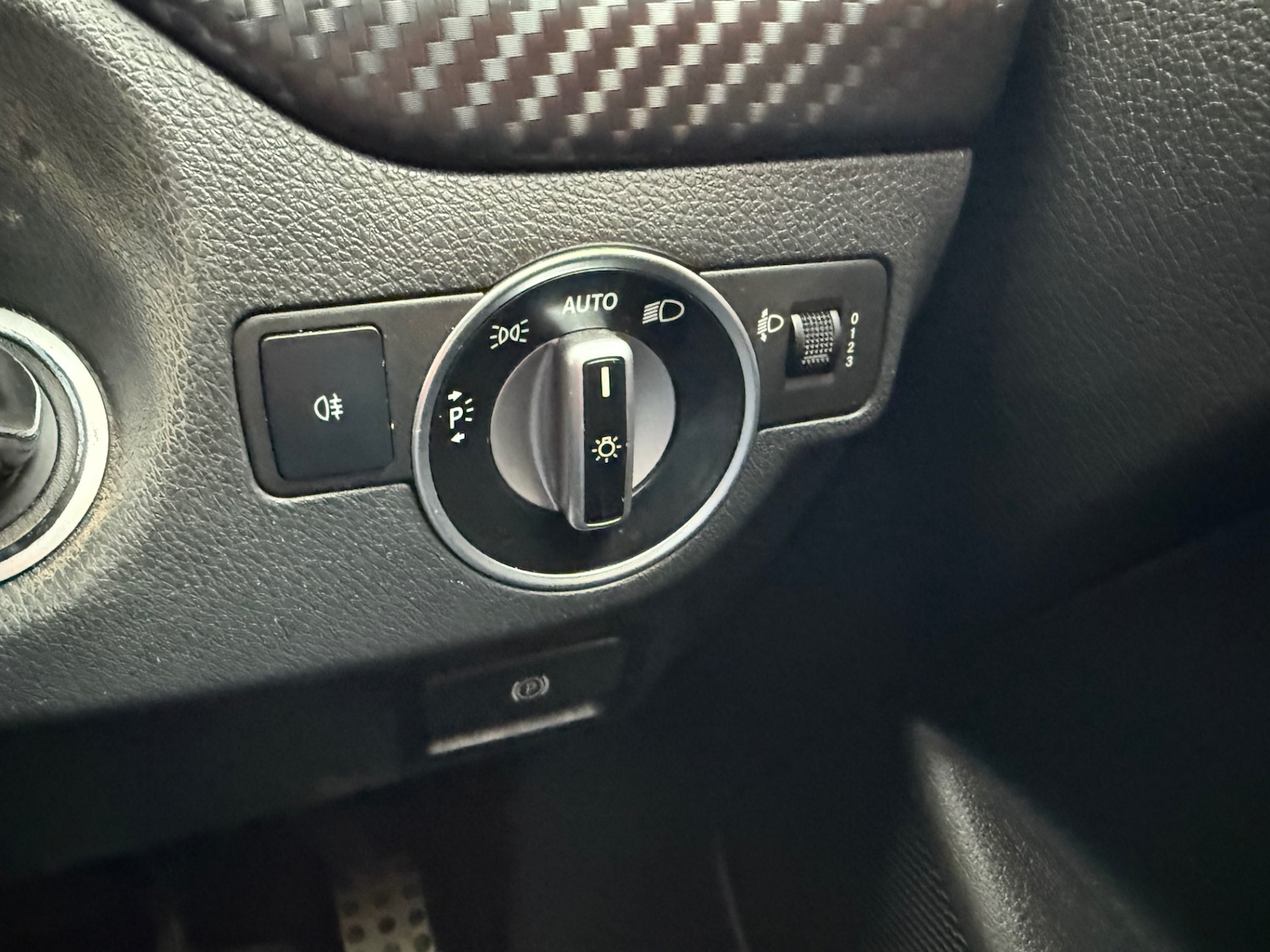 Used Mercedes-Benz A-Class 2015 for sale - 76313618: Photo 30