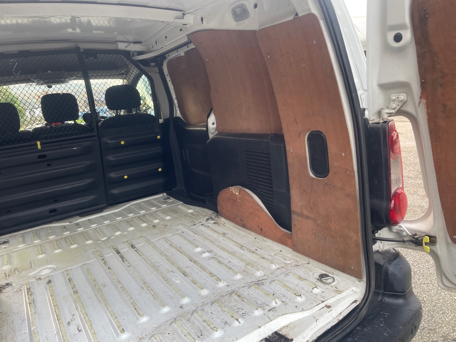 Used Citroen Berlingo 2017 for sale - 76651330: Photo 26