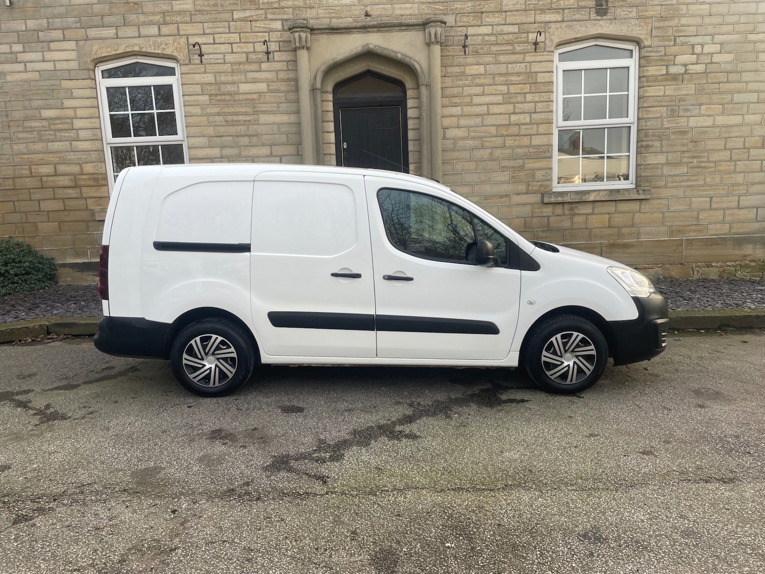 Used Citroen Berlingo 2017 for sale - 76651330: Photo 5