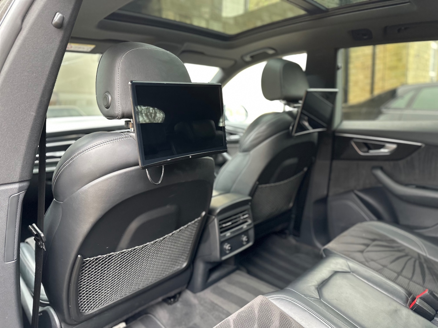 Used Audi Q8 2019 for sale - 77830349: Photo 40