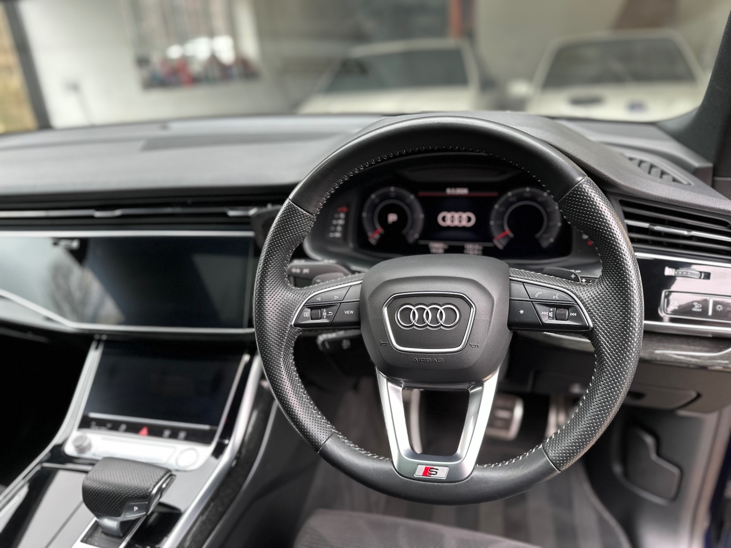Used Audi Q8 2019 for sale - 77830349: Photo 53