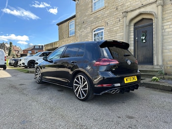 Used Volkswagen Golf 2019 for sale - 78144265: Photo