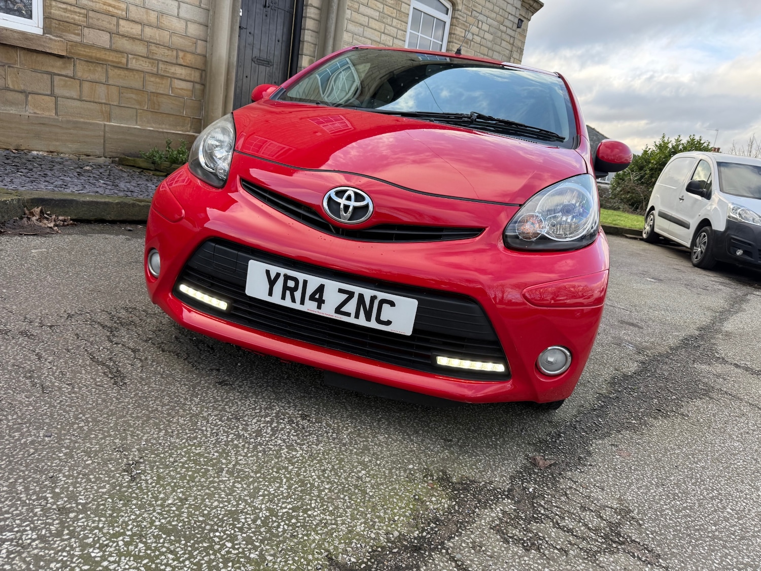 Used Toyota AYGO 2014 for sale - 77312741: Photo 24