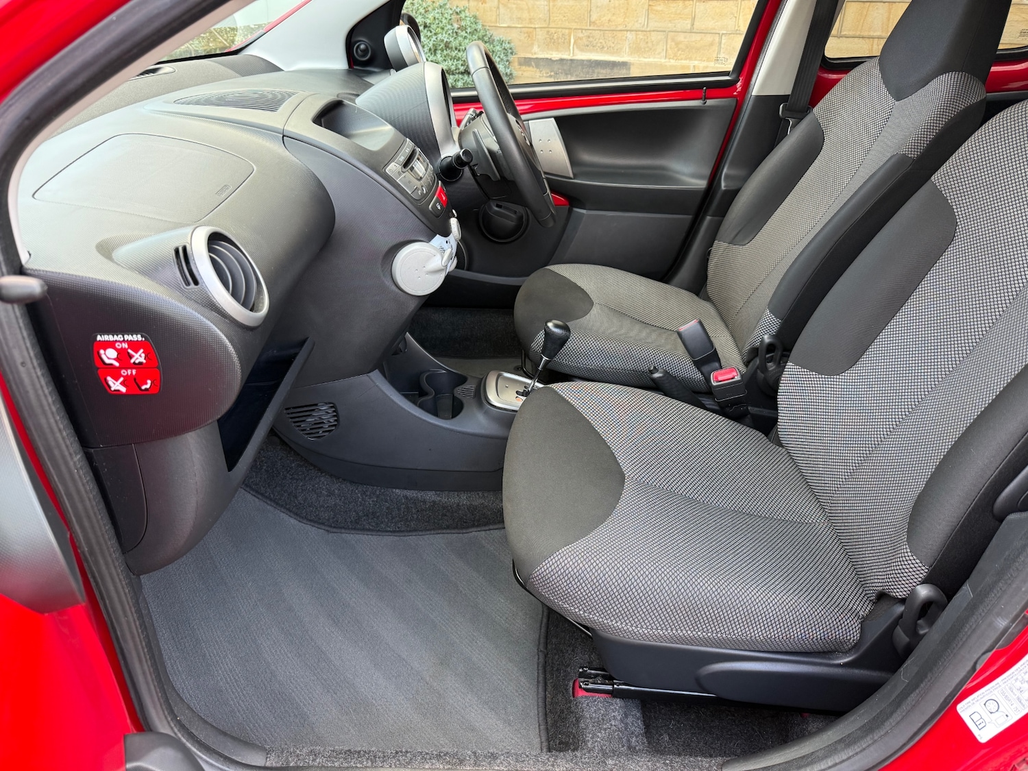 Used Toyota AYGO 2014 for sale - 77312741: Photo 6