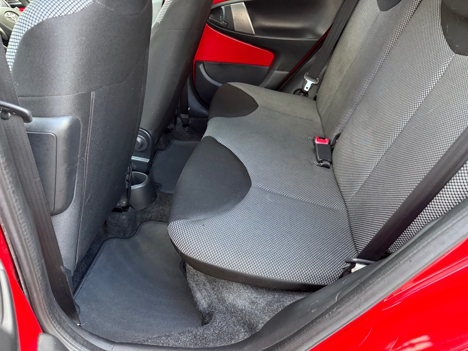 Used Toyota AYGO 2014 for sale - 77312741: Photo 8