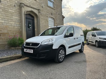Used Peugeot Partner 2017 for sale - 79641397: Photo
