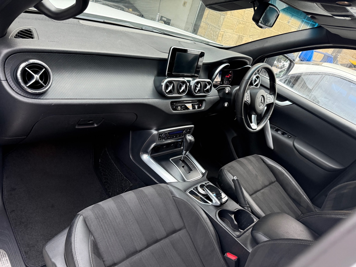 Used Mercedes-Benz X-Class 2019 for sale - 76117144: Photo 2