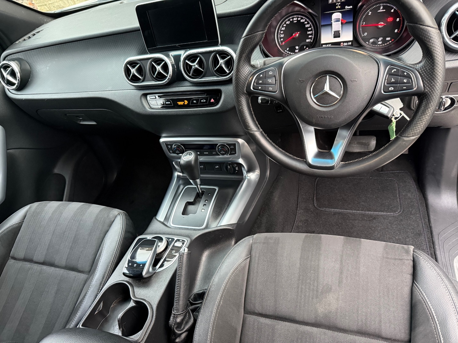 Used Mercedes-Benz X-Class 2019 for sale - 76117144: Photo 3