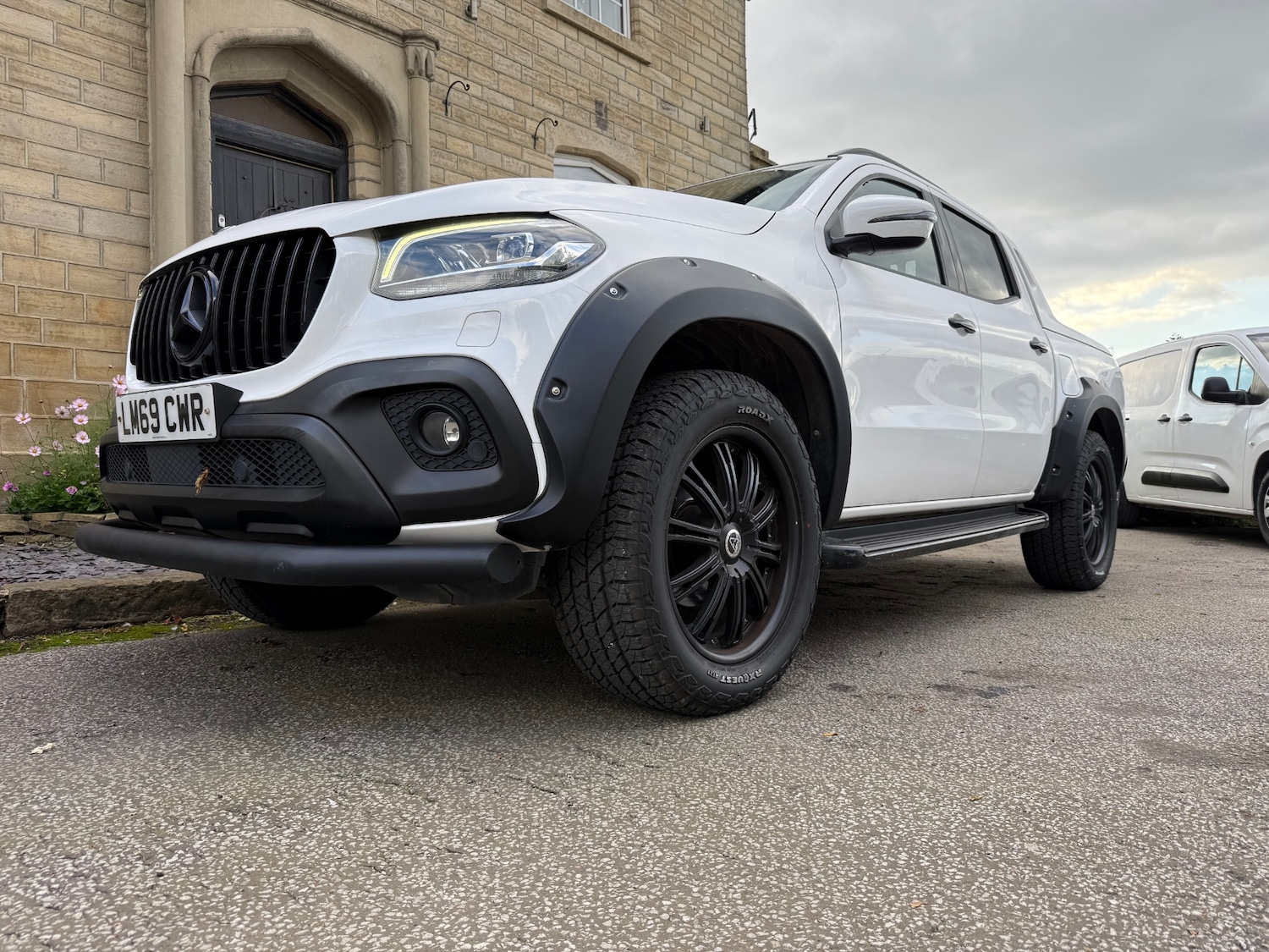 Used Mercedes-Benz X-Class 2019 for sale - 76117144: Photo 8