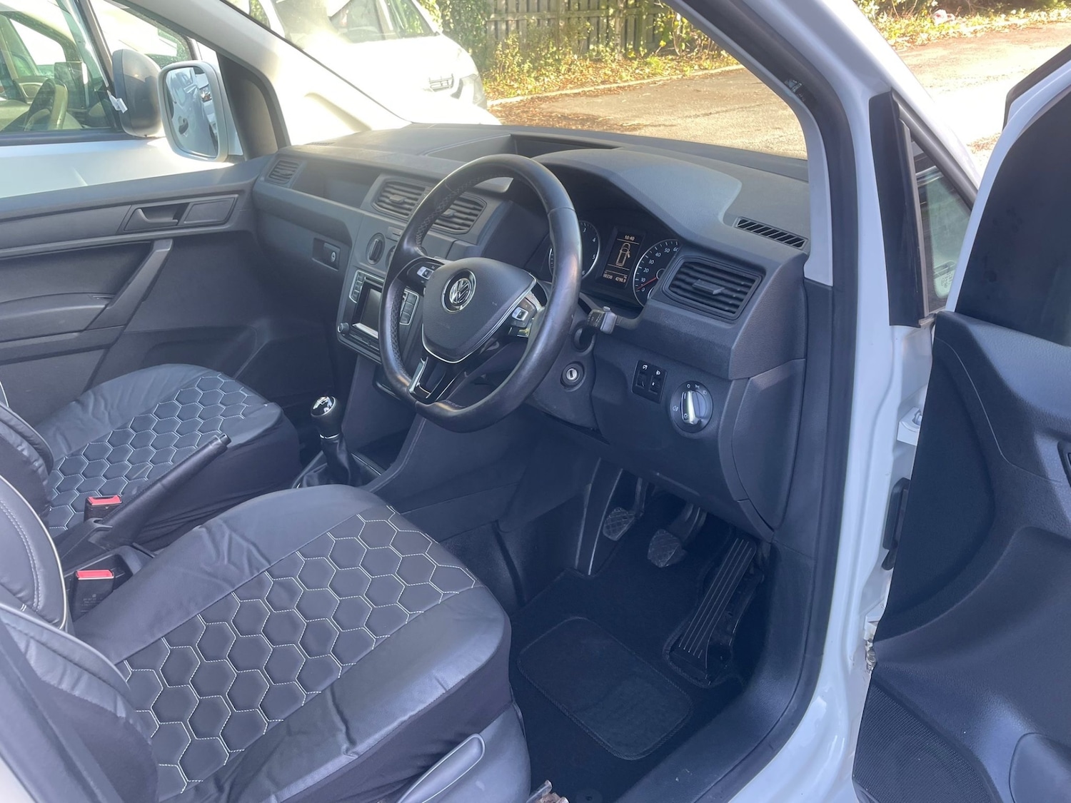 Used Volkswagen Caddy 2017 for sale - 76394933: Photo 24