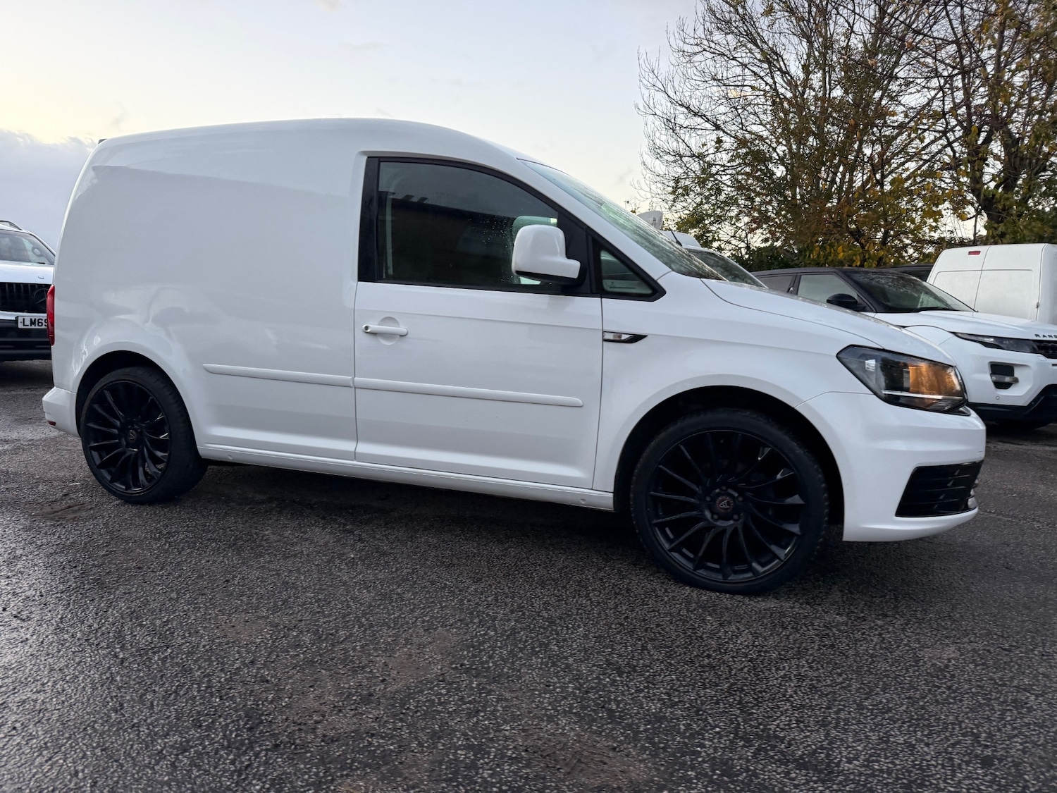 Used Volkswagen Caddy 2017 for sale - 76394933: Photo 8