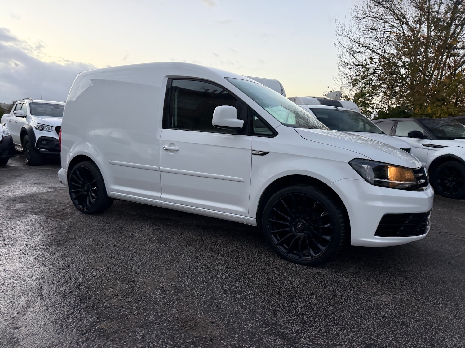 Used Volkswagen Caddy 2017 for sale - 76394933: Photo 9