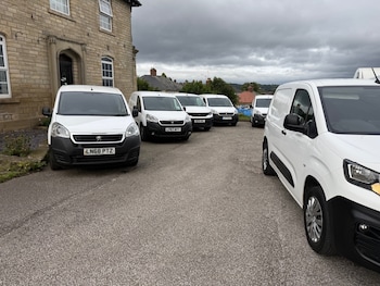 Used Peugeot Partner 2019 for sale - 76064283: Photo