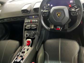 Used Lamborghini Huracan 2017 for sale - 68251897: Photo