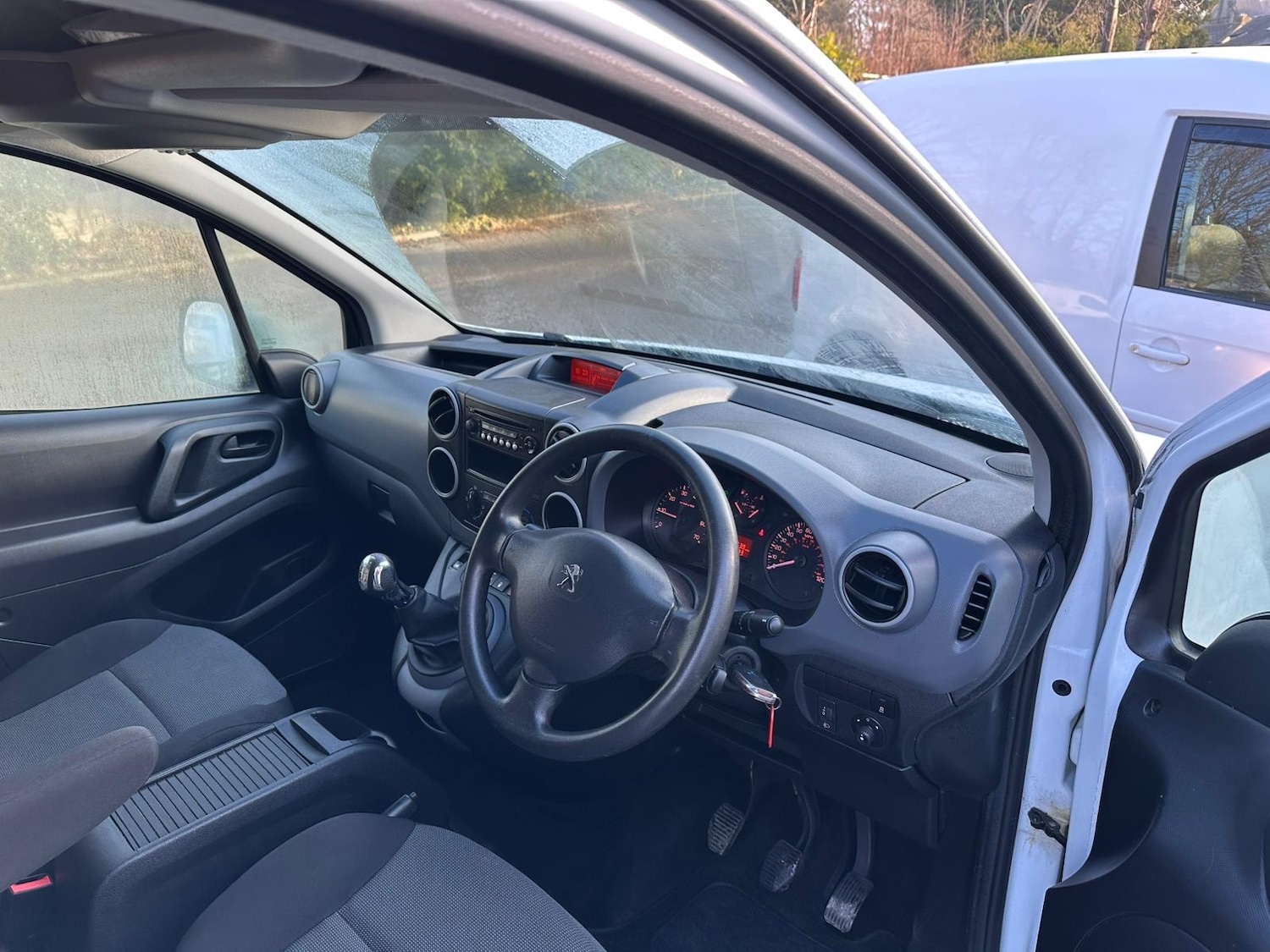 Used Peugeot Partner 2017 for sale - 77222919: Photo 16