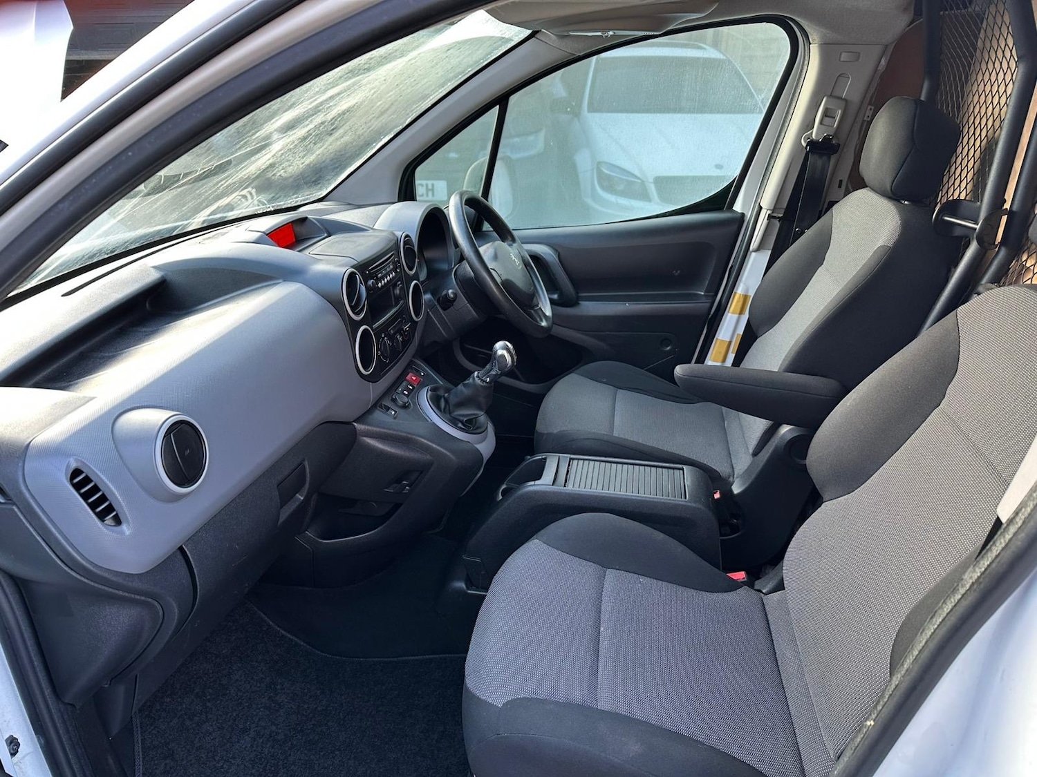 Used Peugeot Partner 2017 for sale - 77222919: Photo 22