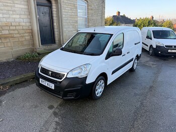 Used Peugeot Partner 2017 for sale - 77222919: Photo