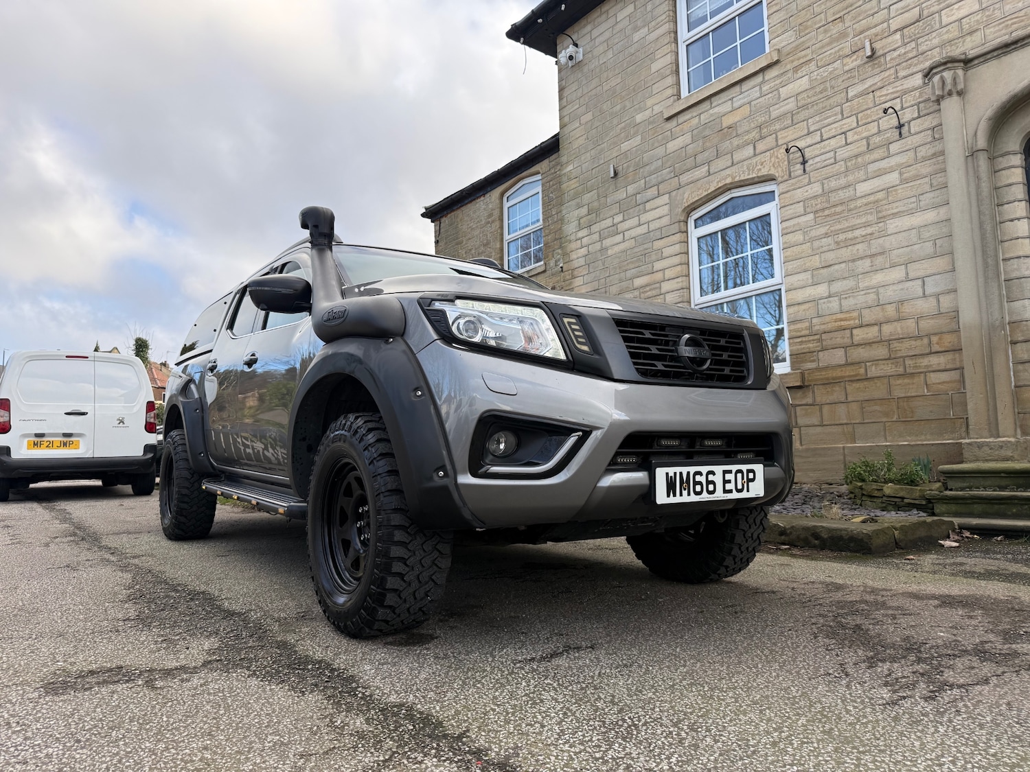 Used Nissan Navara 2016 for sale - 77160617: Photo 40