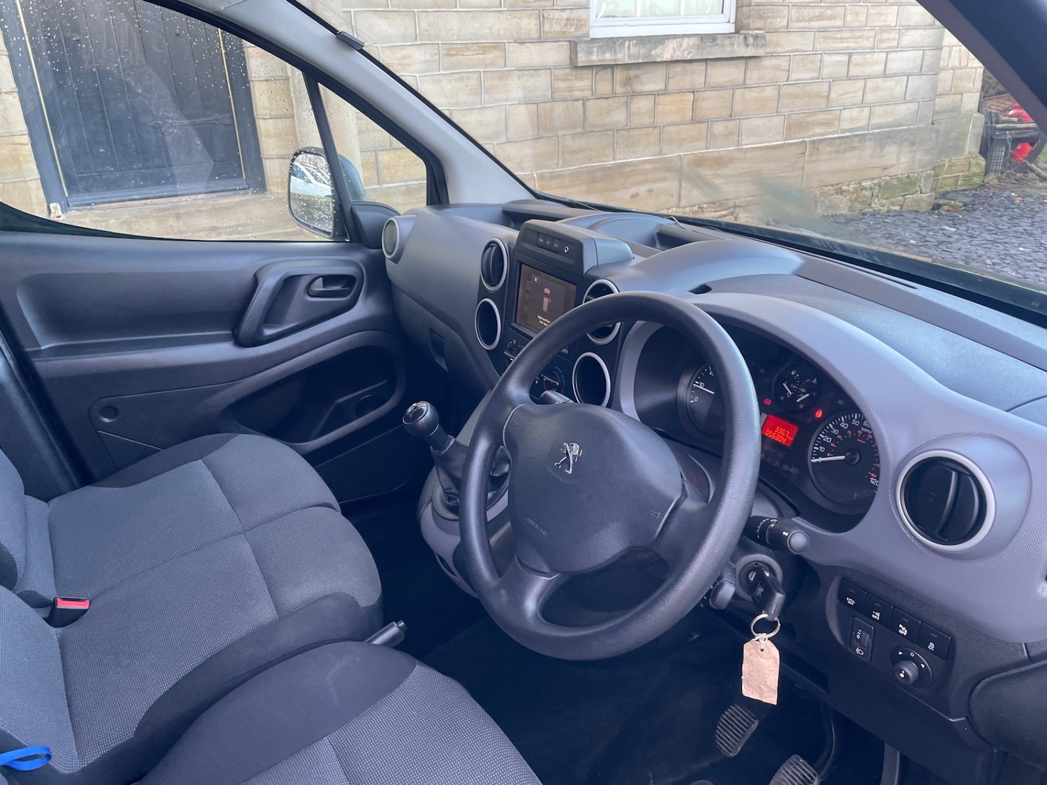 Used Peugeot Partner 2018 for sale - 77136143: Photo 12