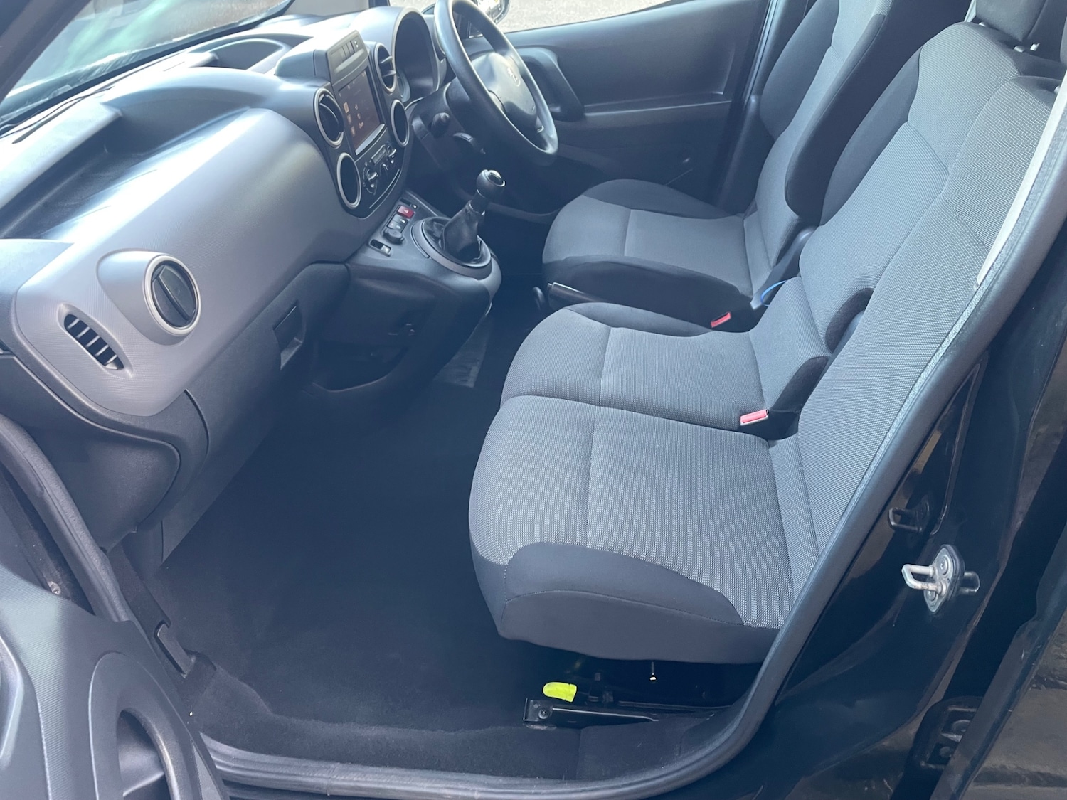 Used Peugeot Partner 2018 for sale - 77136143: Photo 22